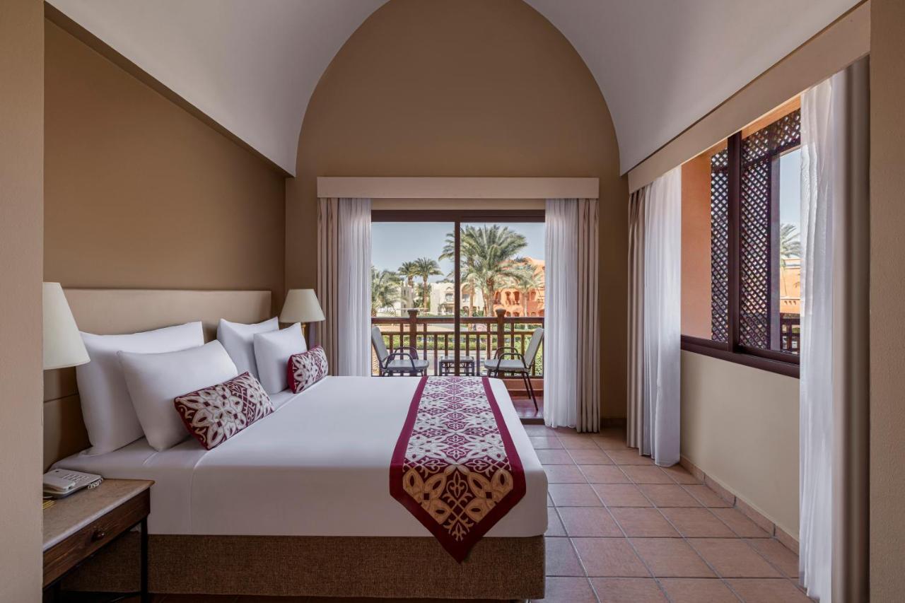 Jaz Makadi Saraya Resort Hurgada Dış mekan fotoğraf Deluxe Room